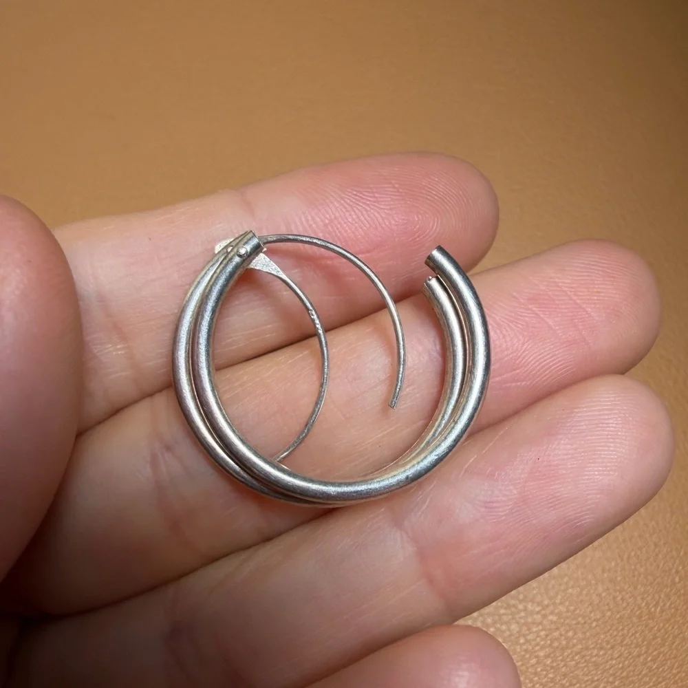 Vintage Silver Toned Hoop Earrings